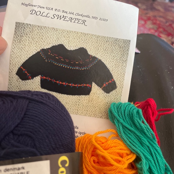 Yarn to make a doll clothes - Picture 6 of 8